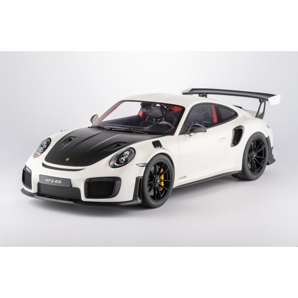 Porsche 911 (991.2) GT2 RS - 2018 - weiß 1:8