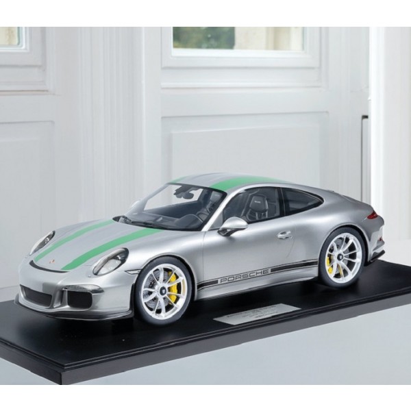 Porsche 911 (991.1) R - 2016 - argent / vert décor 1/8