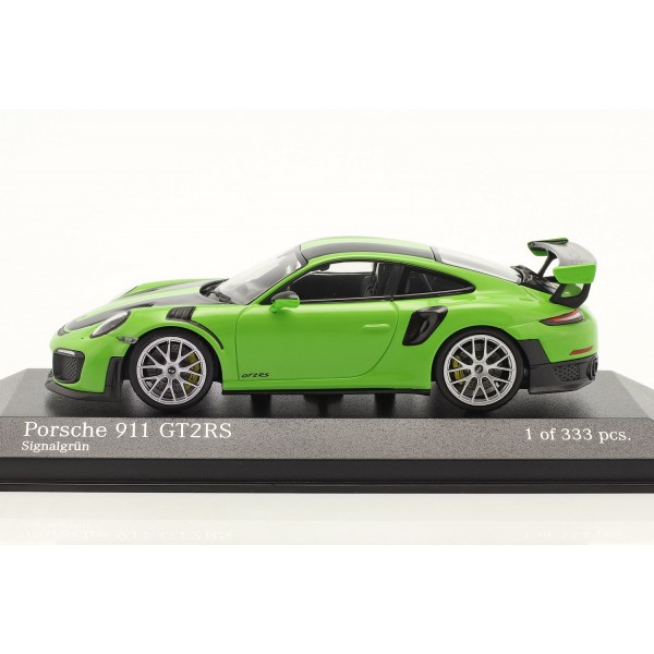 Porsche 911 GT2 RS Weissach Package 2018 verde señal / llantas plateadas 1/43
