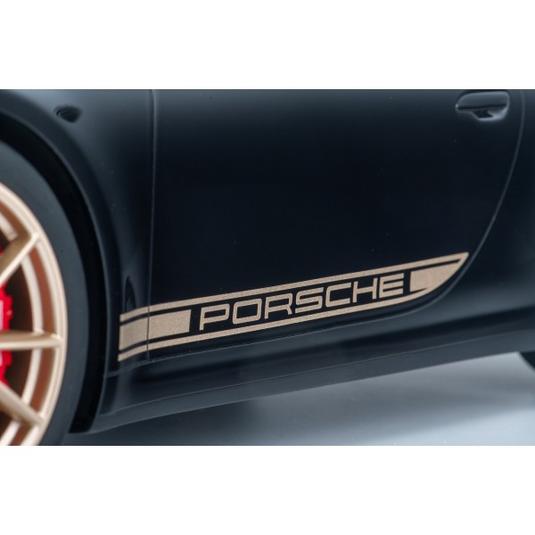 Porsche 911 (992) Carrera 4S - 2020 - Tiefschwarzmetallic 1:8