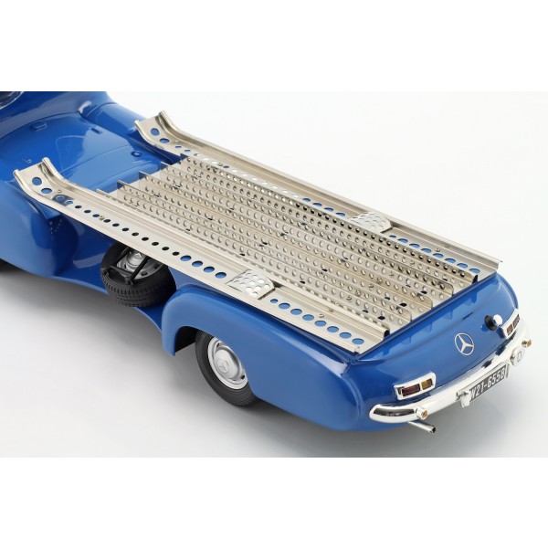 Mercedes-Benz El transportador de razas El año azul maravilloso de la construcción 1955 1/18