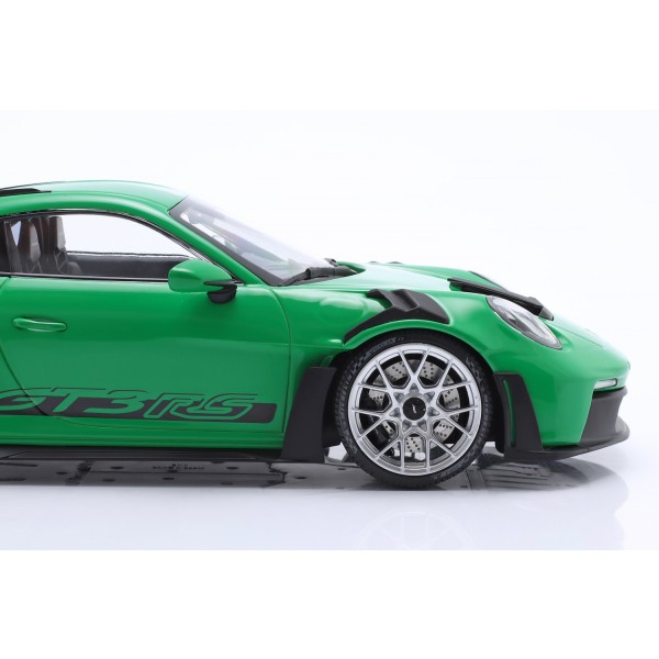 Porsche 911 (992) GT3 RS 2023 verde / argento Decor 1/18