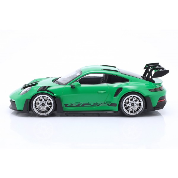 Porsche 911 (992) GT3 RS 2023 grün / Decor silber 1:18
