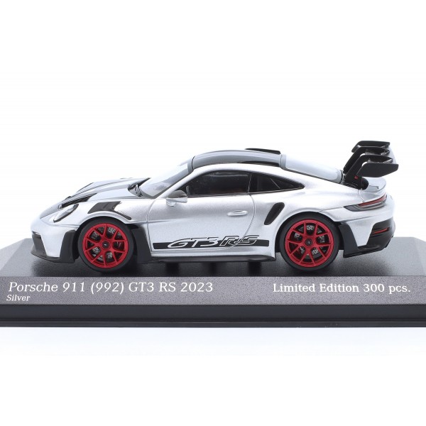 Porsche 911 (992) GT3 RS 2023 Weissach-Paket silber / Decor rot 1:43