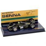 Ayrton Senna Lotus 97T 1985 Box open