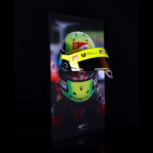 Mick Schumacher 2020 Murale con visiera originale per casco 2020